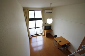 岸和田駅（大阪府）のマンスリーマンション・ウィークリーマンション「レオパレスアルデバラン 102(No.1364818)」メイン画像