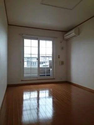 愛媛県のマンスリーマンション・ウィークリーマンション「ピアチェーレⅢ 203・洋室(No.1365264)」メイン画像