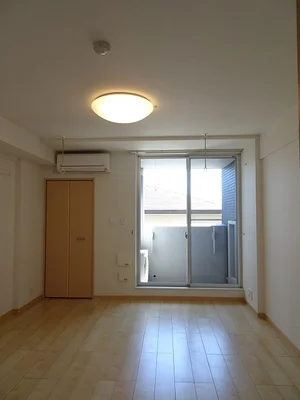 のマンスリーマンション・ウィークリーマンション「ロイヤルナカダ 305・洋室(No.1365470)」メイン画像