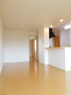 のマンスリーマンション・ウィークリーマンション「エル　ゴルド 201・洋室(No.1365497)」メイン画像