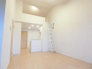 のマンスリーマンション・ウィークリーマンション「ファーストプレイス築捨Ⅰ 202・洋室(No.1365575)」メイン画像