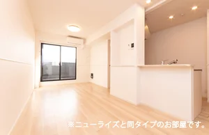 のマンスリーマンション・ウィークリーマンション「カサ　マドリーナ　Ⅰ 202・洋室(No.1365613)」メイン画像