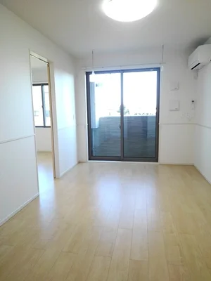 のマンスリーマンション・ウィークリーマンション「アルコバレーニⅢ 104・洋室(No.1366107)」メイン画像