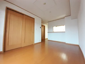 のマンスリーマンション・ウィークリーマンション「ラッフィナート　フィオーレ 202・洋室(No.1366174)」メイン画像