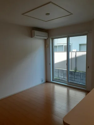 のマンスリーマンション・ウィークリーマンション「コート　デ　マグノリアⅢ 101・洋室(No.1366216)」メイン画像