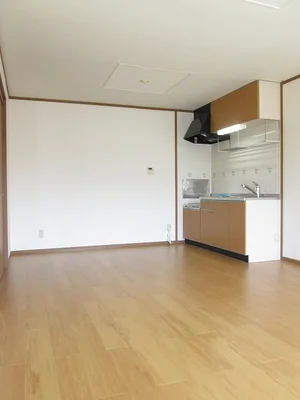 のマンスリーマンション・ウィークリーマンション「西小路ハイツⅢ 203・洋室(No.1366269)」メイン画像