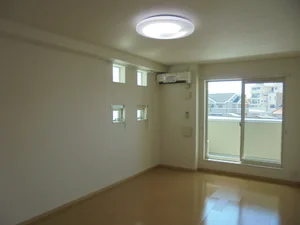 のマンスリーマンション・ウィークリーマンション「メゾン尾崎 201・洋室(No.1366340)」メイン画像