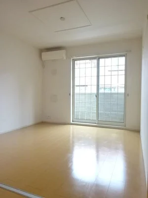 のマンスリーマンション・ウィークリーマンション「ラ・カーサ・ボニータ 103・洋室(No.1366369)」メイン画像