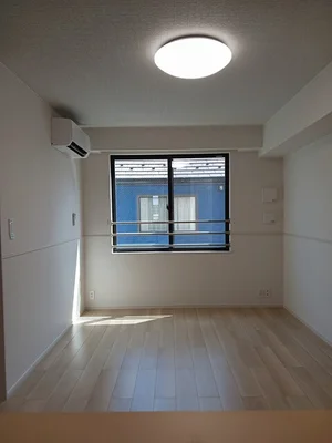 のマンスリーマンション・ウィークリーマンション「ローレル（Ｌａｕｒｅｌ） 203・洋室(No.1366380)」メイン画像