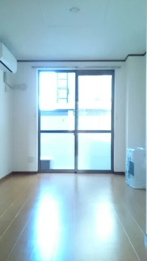 のマンスリーマンション・ウィークリーマンション「グリーンパーク桂木 102・洋室(No.1366638)」メイン画像