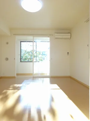 のマンスリーマンション・ウィークリーマンション「ブルースカイ 103・洋室(No.1366786)」メイン画像