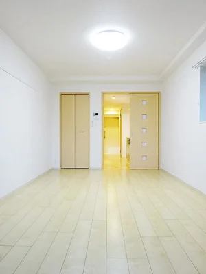 のマンスリーマンション・ウィークリーマンション「カーサ・ル・コットン 101・洋室(No.1366792)」メイン画像