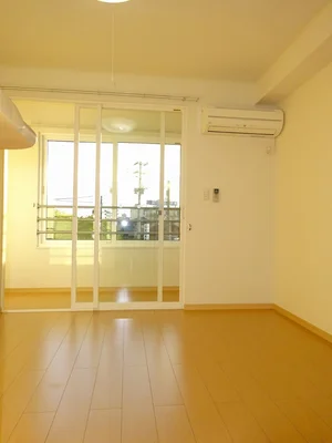 のマンスリーマンション・ウィークリーマンション「ウィステリアＢ 204・洋室(No.1366870)」メイン画像