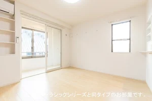 のマンスリーマンション・ウィークリーマンション「ラ・カサ・デ　Ｎ 104・洋室(No.1367039)」メイン画像