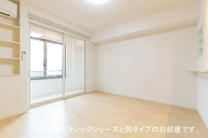 のマンスリーマンション・ウィークリーマンション「ラ・カサ・デ　Ｎ 103・洋室(No.1367040)」メイン画像