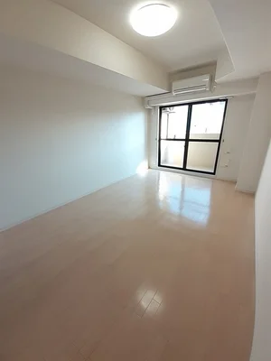 のマンスリーマンション・ウィークリーマンション「ローズガーデン 302・洋室(No.1367047)」メイン画像