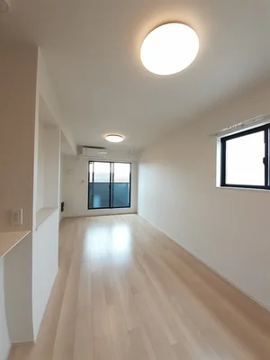 のマンスリーマンション・ウィークリーマンション「ケー・ビー・アイ　Ⅵ 201・洋室(No.1367226)」メイン画像