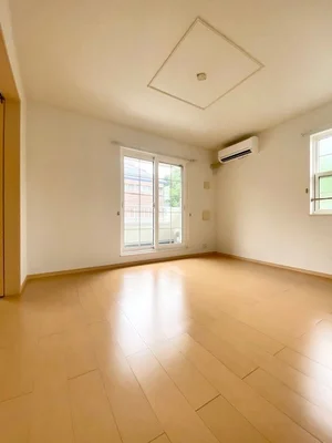 のマンスリーマンション・ウィークリーマンション「サンライズⅢ 201・洋室(No.1367282)」メイン画像