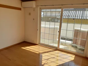 のマンスリーマンション・ウィークリーマンション「アンソレイエⅡ 102・洋室(No.1367579)」メイン画像