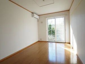 のマンスリーマンション・ウィークリーマンション「カームリー・カーサ 102・洋室(No.1367603)」メイン画像