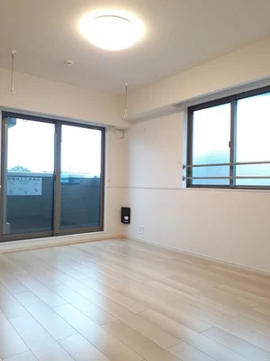 のマンスリーマンション・ウィークリーマンション「Ｌｉｂｅｒｔｙ 302・洋室(No.1367617)」メイン画像