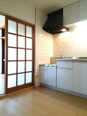 昭和大学横浜キャンパス周辺のマンスリーマンション・ウィークリーマンション「つきみ野サンモリッツ 104・洋室(No.1367650)」メイン画像