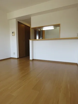 のマンスリーマンション・ウィークリーマンション「ラフィーネＹａｍａｇｕｃｈｉ 402・洋室(No.1367653)」メイン画像