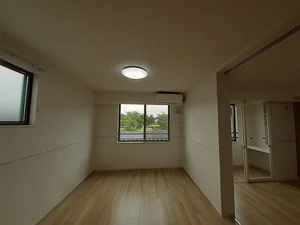 のマンスリーマンション・ウィークリーマンション「ベル　ラ　ヴィ 201・洋室(No.1367736)」メイン画像