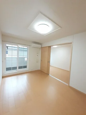 のマンスリーマンション・ウィークリーマンション「サンライズ彦根Ⅰ番館 202・洋室(No.1367737)」メイン画像