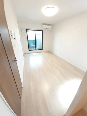 のマンスリーマンション・ウィークリーマンション「アクアプラ末武上　Ⅱ 201・洋室(No.1367806)」メイン画像