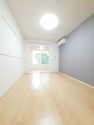 愛媛県のマンスリーマンション・ウィークリーマンション「グレースガーデン南高下Ⅲ 102・洋室(No.1367976)」メイン画像