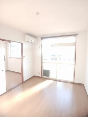 広島県のマンスリーマンション・ウィークリーマンション「エルディムグリ－ン 201・洋室(No.1367979)」メイン画像