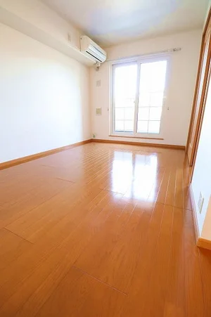 のマンスリーマンション・ウィークリーマンション「プリマベーラⅡ 202・洋室(No.1368011)」メイン画像