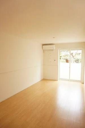 のマンスリーマンション・ウィークリーマンション「ディア　コートⅡ 101・洋室(No.1368064)」メイン画像