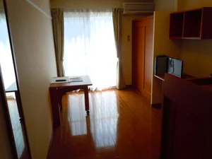 のマンスリーマンション・ウィークリーマンション「レオパレスイースト 112(No.1368374)」メイン画像