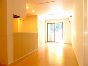 のマンスリーマンション・ウィークリーマンション「エスティーヌ・ソレイユⅢ 103・洋室(No.1368575)」メイン画像