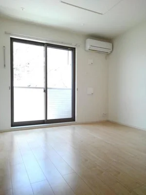 伊豆市のマンスリーマンション・ウィークリーマンション「Ｒｉｖｅｒｆｒｏｎｔ．Ｋ 102・洋室(No.1368702)」メイン画像