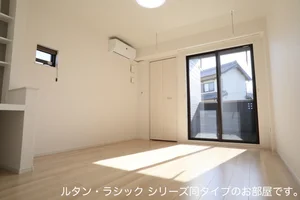 東近江市のマンスリーマンション・ウィークリーマンション「アップフィールド　共栄　Ⅲ 101・洋室(No.1368813)」メイン画像