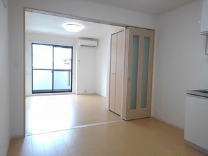 嵯峨美術大学周辺のマンスリーマンション・ウィークリーマンション「メゾン・ド・ヨシミ 106・洋室(No.1368820)」メイン画像