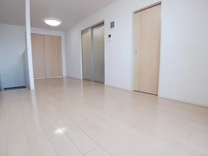 兵庫県のマンスリーマンション・ウィークリーマンション「フィレール　デュ　トラジャⅦ 404・洋室(No.1368863)」メイン画像