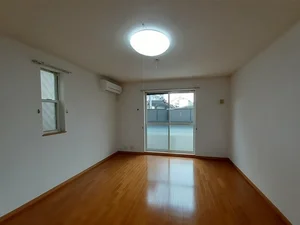 のマンスリーマンション・ウィークリーマンション「ローザ・アルベロＢ棟 101・洋室(No.1368873)」メイン画像