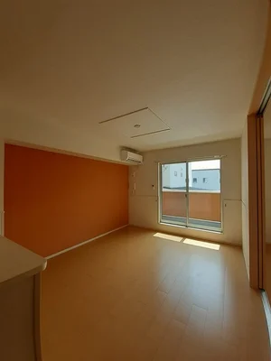 のマンスリーマンション・ウィークリーマンション「Ｐｏｒｔｅ　Ｒｅｇａｌｏ　Ⅲ 202・洋室(No.1368945)」メイン画像