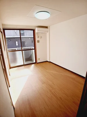 のマンスリーマンション・ウィークリーマンション「カーサしろやまⅠ 102・洋室(No.1368952)」メイン画像