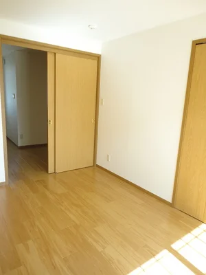 高知県のマンスリーマンション・ウィークリーマンション「ハイツ友舞Ⅴ 203・洋室(No.1368955)」メイン画像