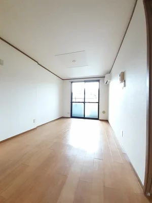 三次市のマンスリーマンション・ウィークリーマンション「セレッソ十日市Ｂ棟 203・洋室(No.1368959)」メイン画像