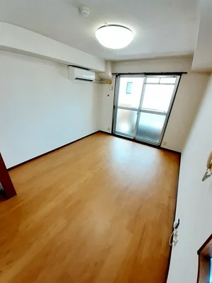 のマンスリーマンション・ウィークリーマンション「メイト鷹匠 306・洋室(No.1368962)」メイン画像