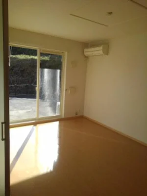 のマンスリーマンション・ウィークリーマンション「ラフィーネ不動上郷Ｃ 104・洋室(No.1368988)」メイン画像