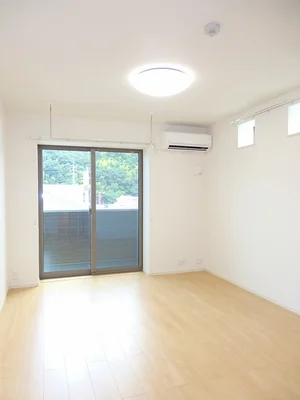 のマンスリーマンション・ウィークリーマンション「メゾン・ボヌールⅢ 304・洋室(No.1369004)」メイン画像