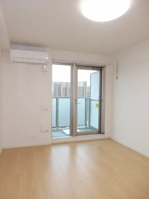 のマンスリーマンション・ウィークリーマンション「オンフォレスト・吉島 604・洋室(No.1369006)」メイン画像