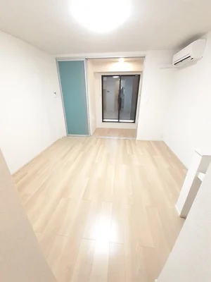 のマンスリーマンション・ウィークリーマンション「アクアプラ末武上　Ⅰ 103・洋室(No.1369009)」メイン画像